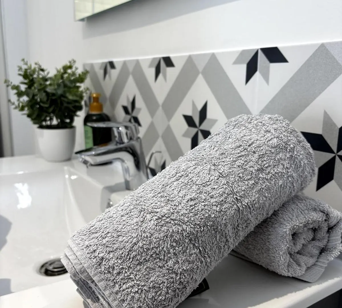 La Cabane Toulousaine - Petite Maison Chic Et Cosy Avec Parking Prive Тулуза